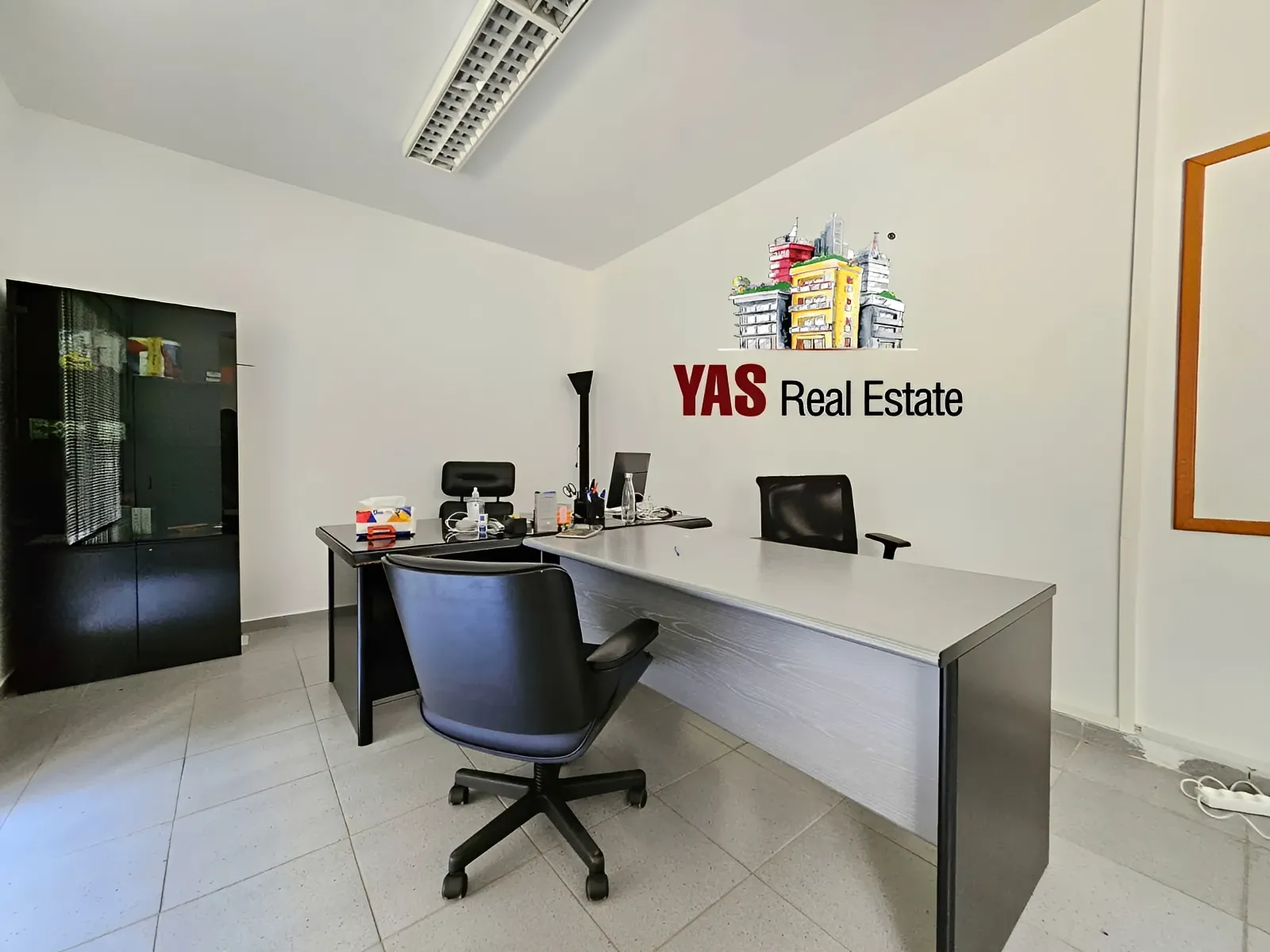 Office for Sale in Ballouneh