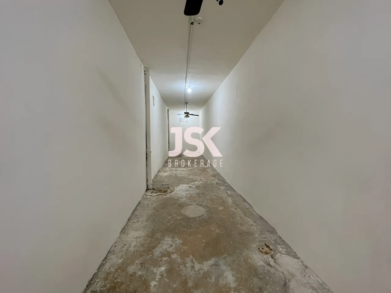 Warehouse for Rent in Achrafieh