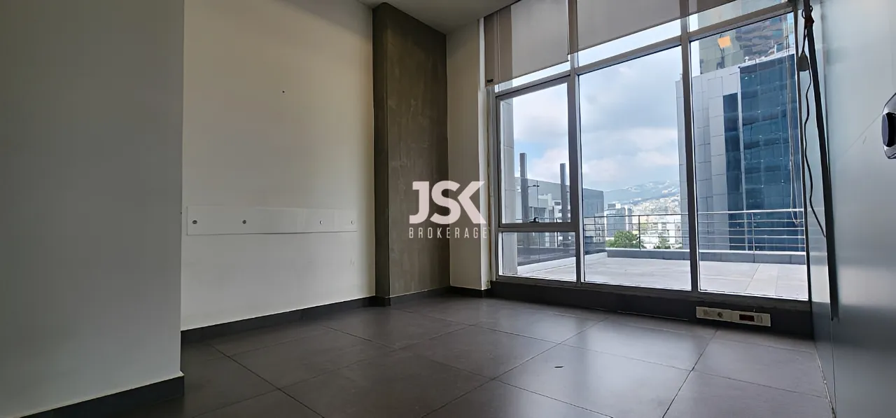 Office for Rent in Horch Tabet