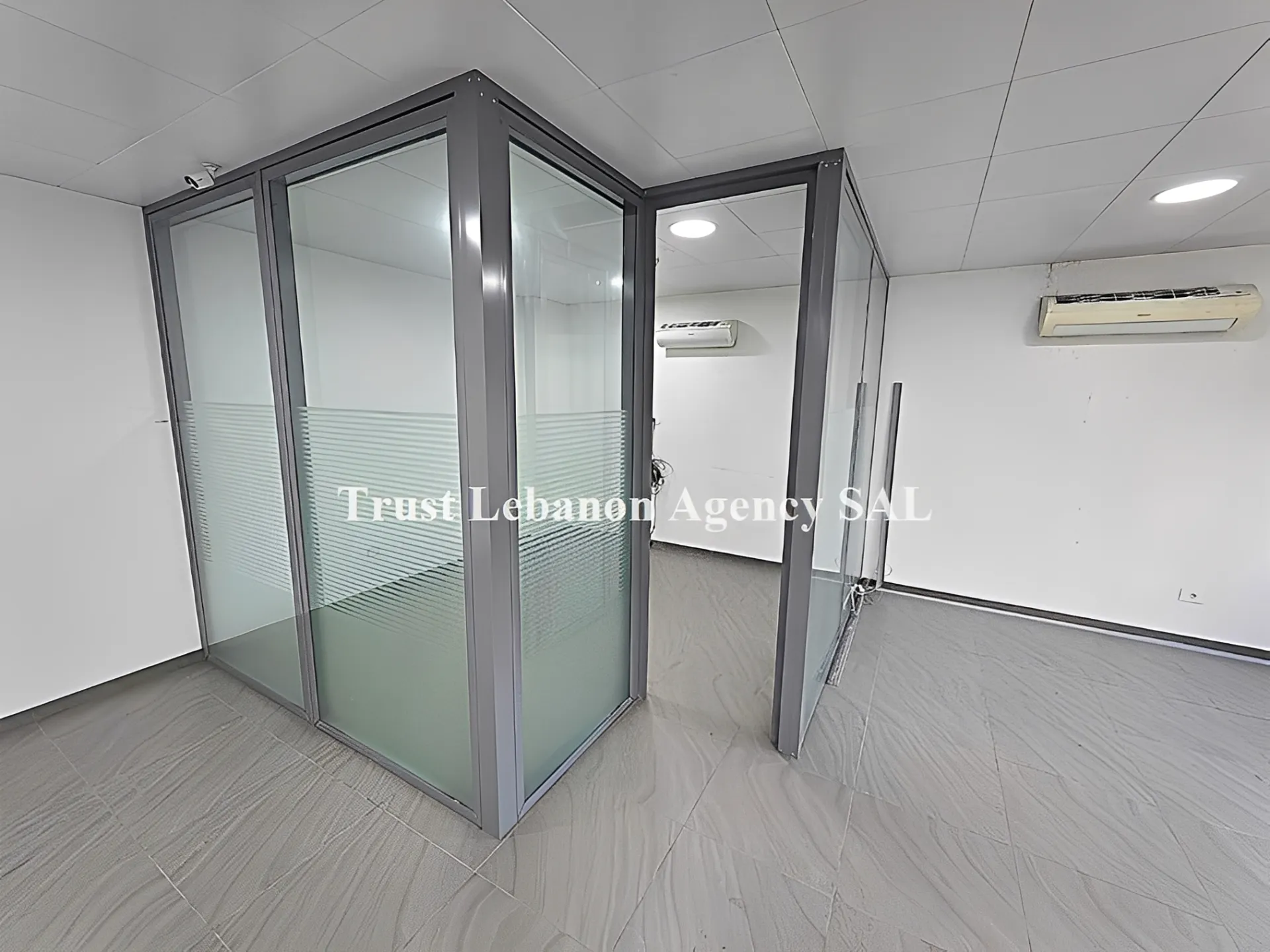 Office for rent in Metn, Horsh Tabet