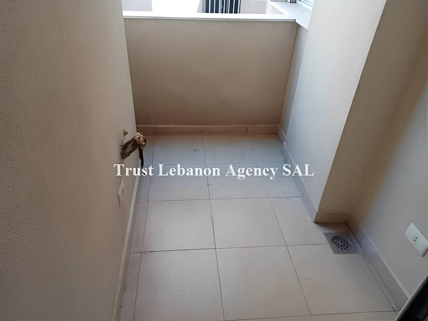 Apartment for Sale in Baabda - 3 bed, 2 bath