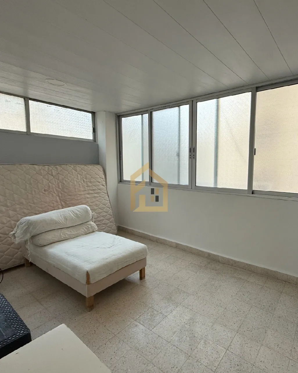 Apartment for sale in Hamra, Beirut, Lebanon - 1 bed, 1 bath