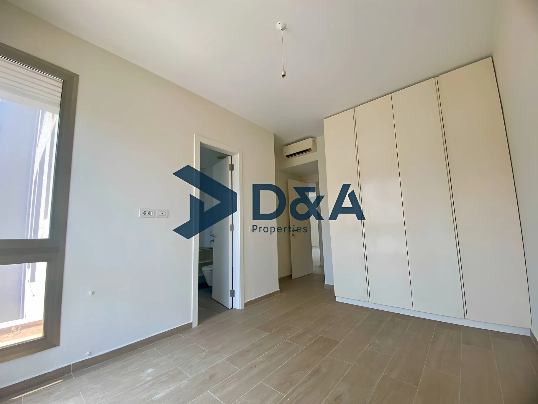 Apartment for rent in Ain Al Mraiseh, Beirut, Lebanon