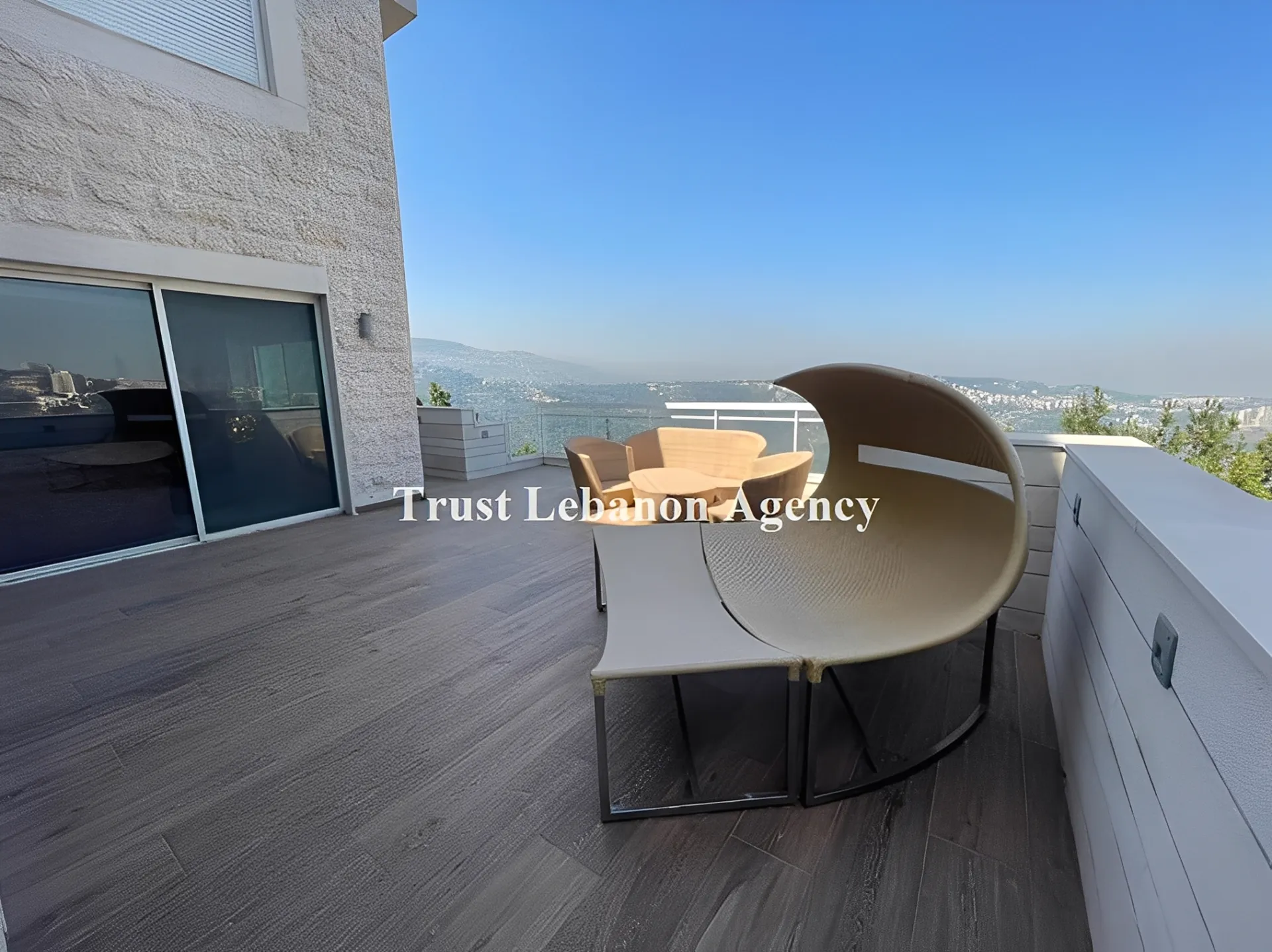 Duplex for Rent in Metn Monteverde Lebanon - 2 bed, 4 bath