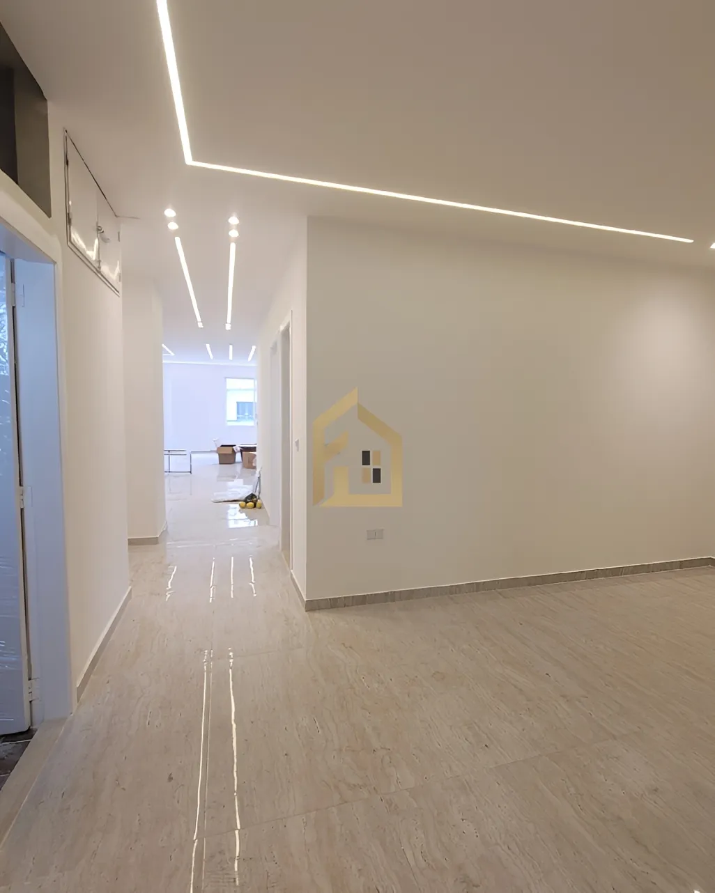 Apartment for sale in Forn El Chebbak, Lebanon - 3 bed, 4 bath