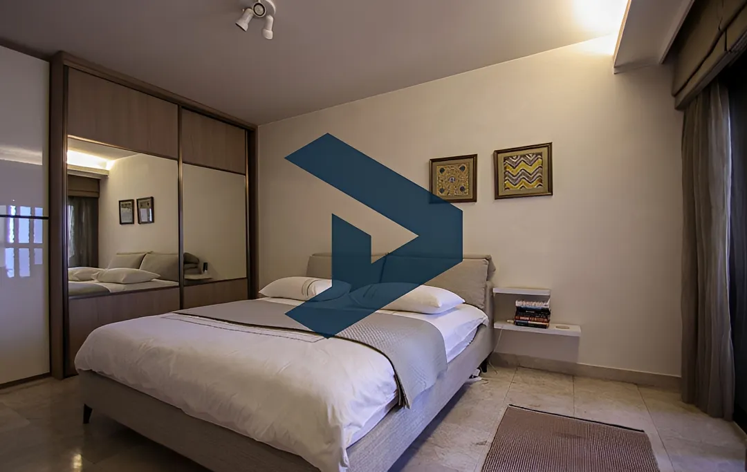Apartment for sale in Ain El Mraiseh, Beirut, Lebanon