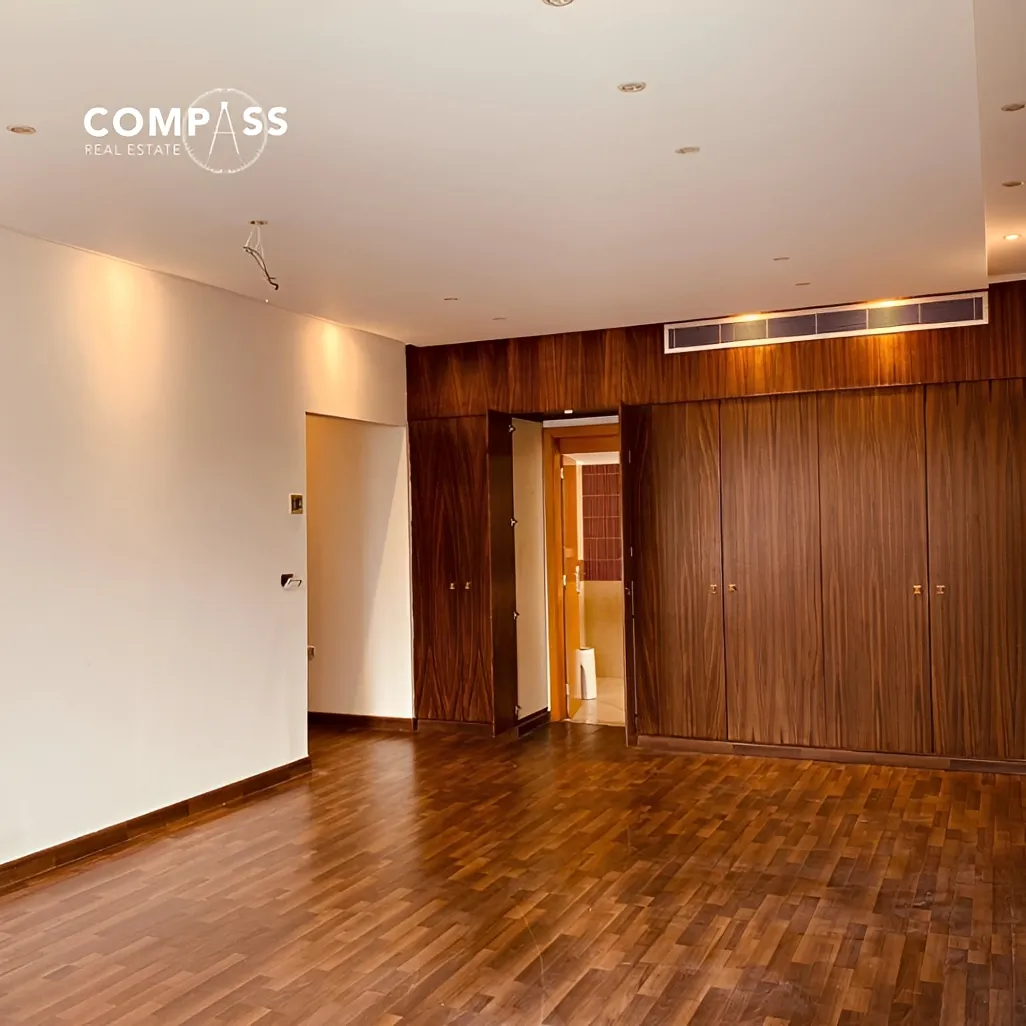 Apartment for rent in Ramlet El Baida, Bayrut, Lebanon - 3 bed, 5 bath