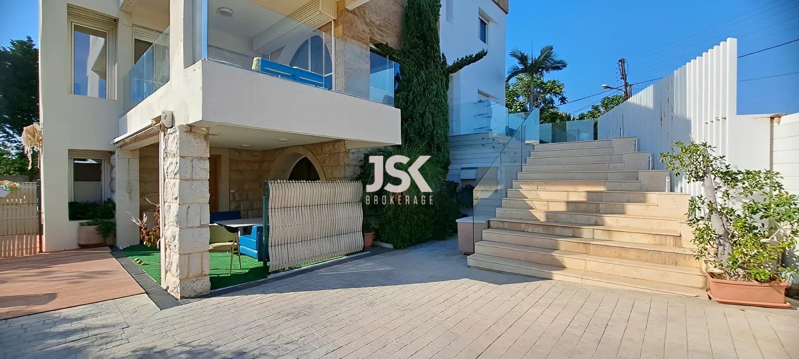 Villa for Sale in Aamchit