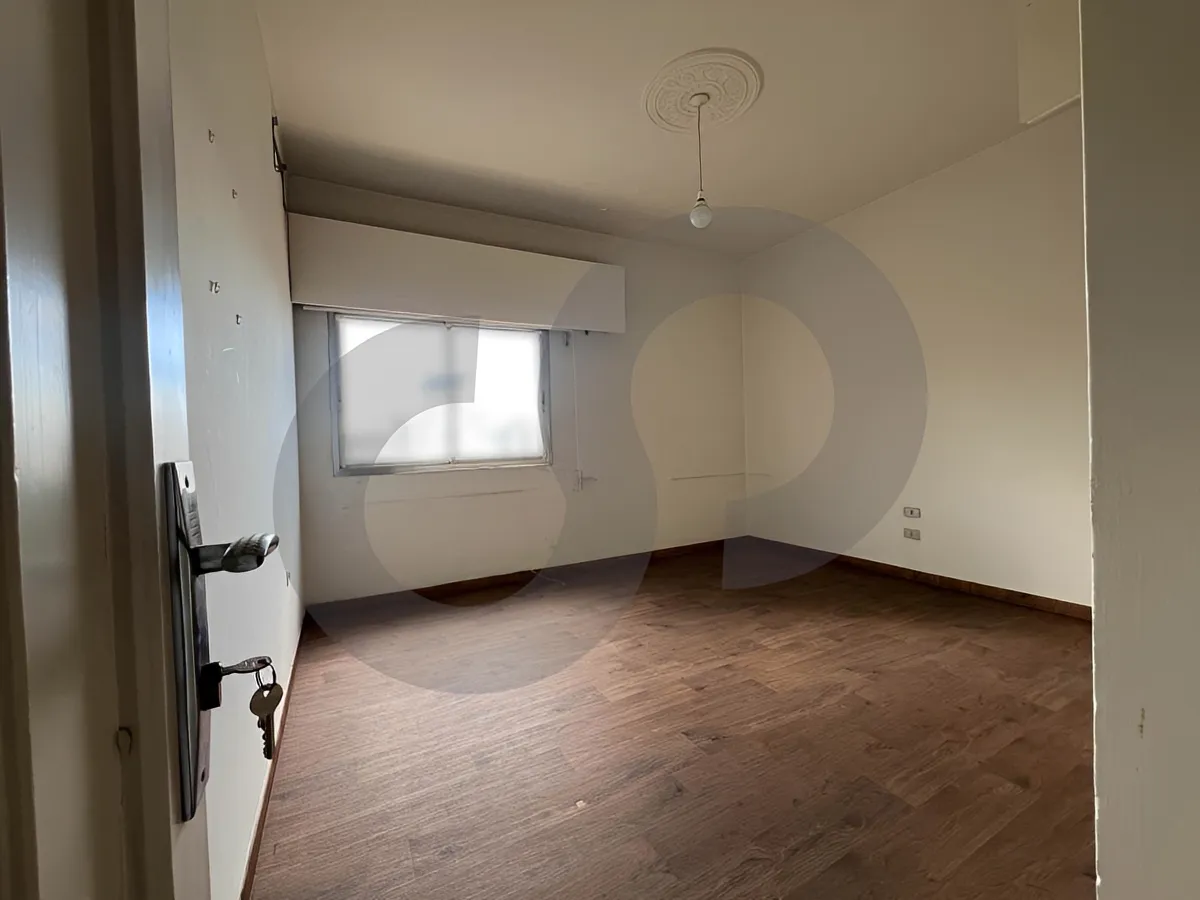 Office for rent in Jdeideh