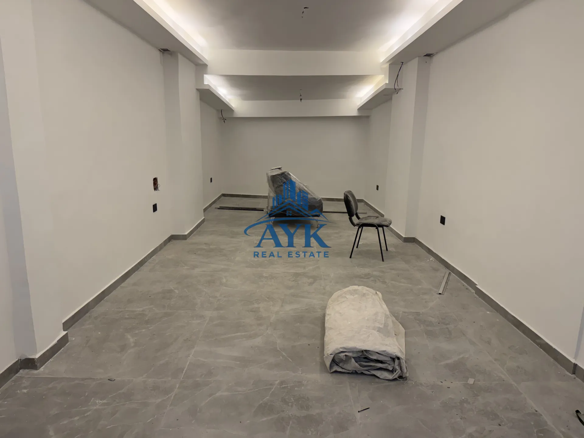 Shop for rent in Jdeideh