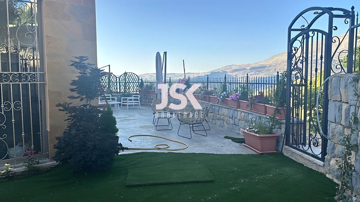 Chalet for sale in Zaarour