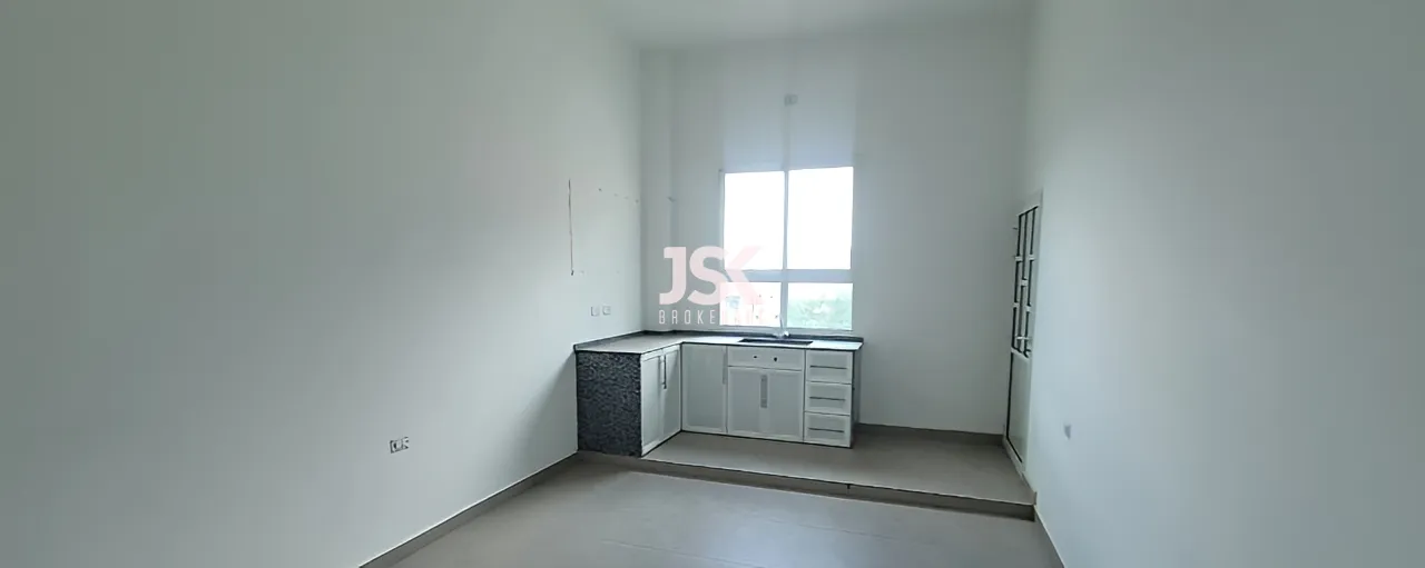 Building for Rent in Hazmieh