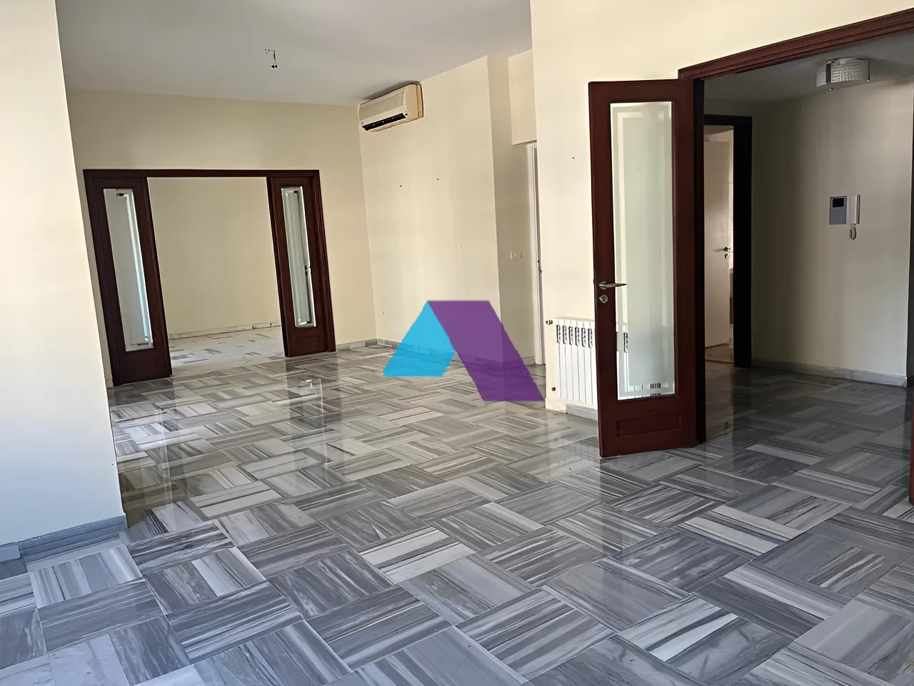 Apartment for Sale in Horch Tabet - 2 bed, 3 bath