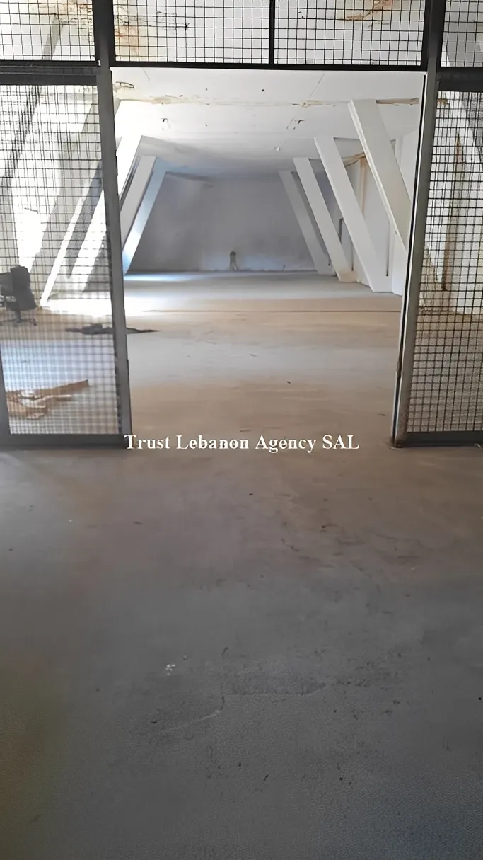 Commercial Property For Rent in Metn, Berej Hamoud