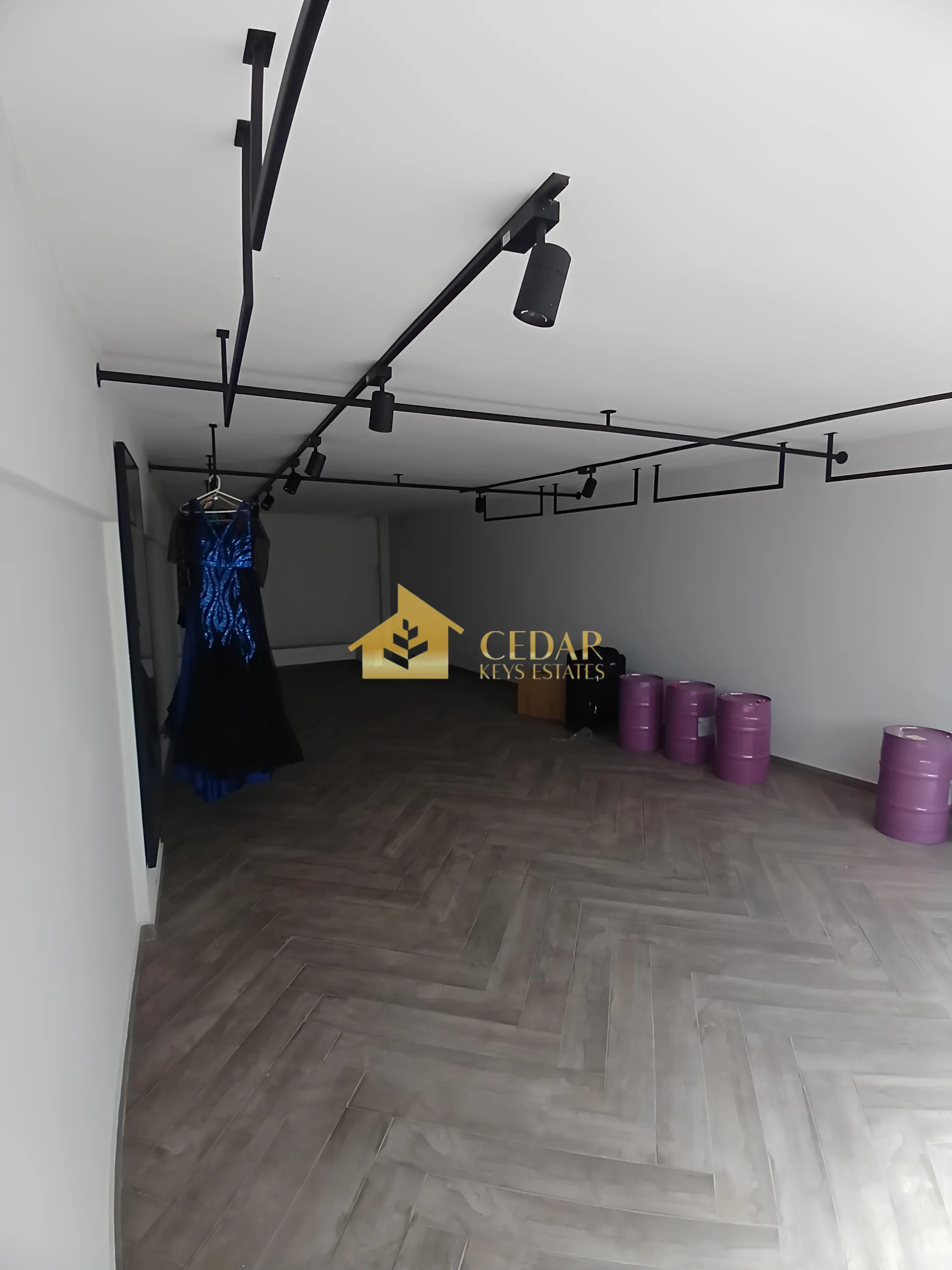 Commercial Commercial for sale in Mazraa, Bayrut, Lebanon