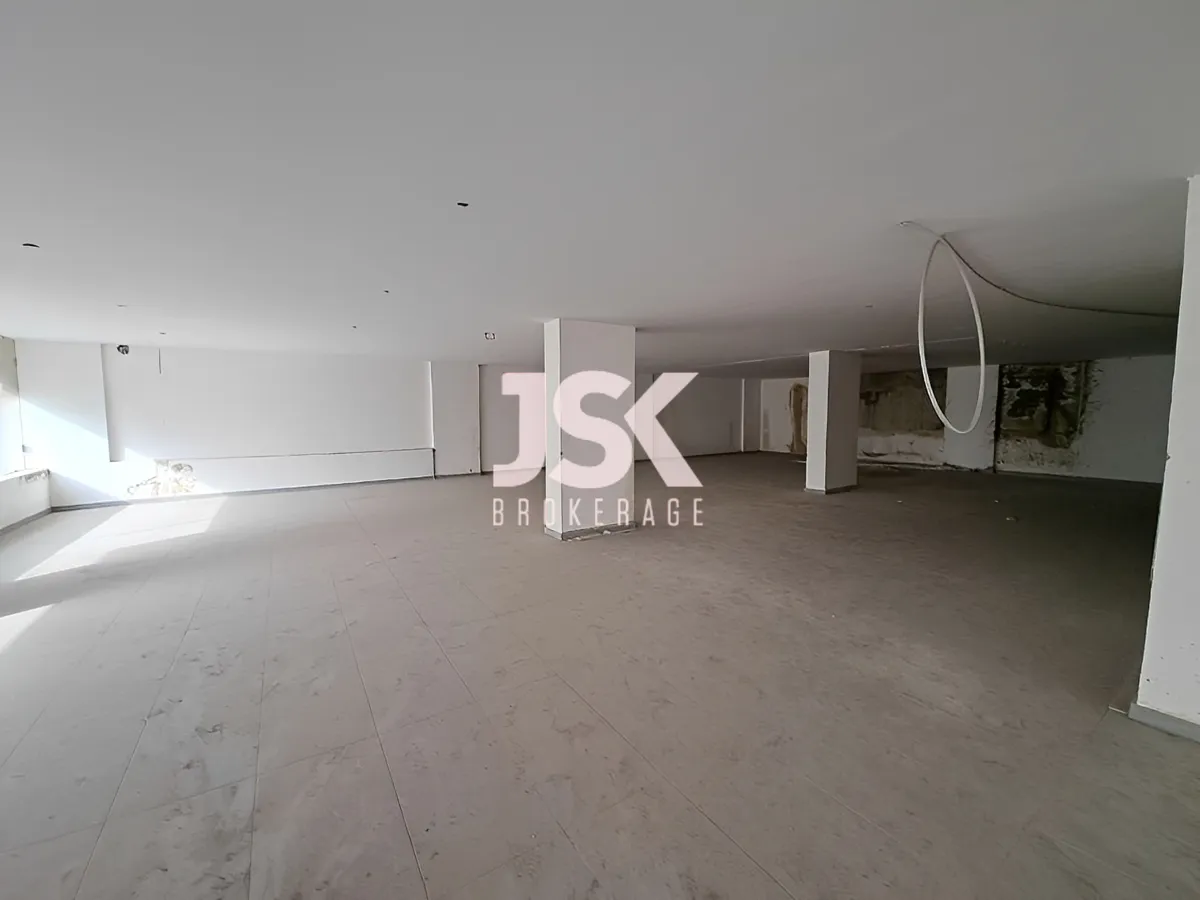 Shop for sale in Baouchriyeh
