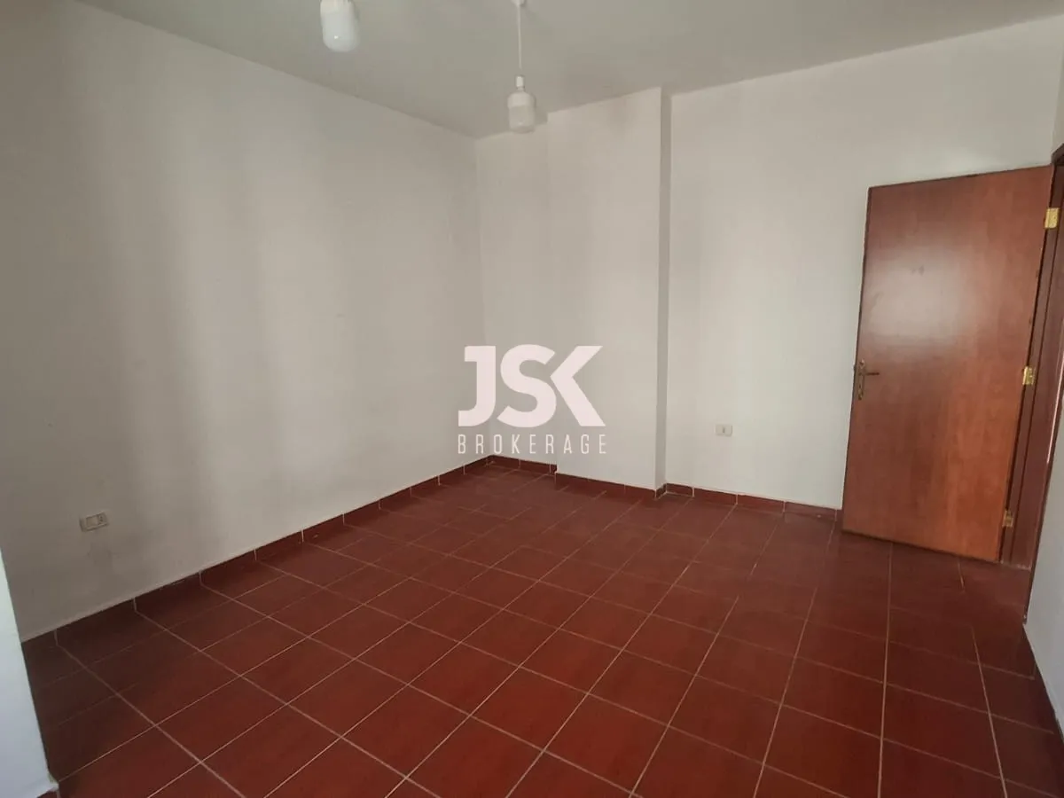 Office for sale in Jdeideh