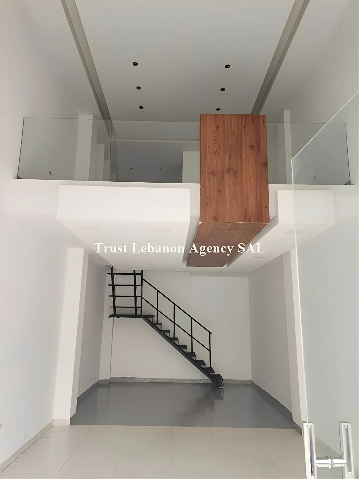 Shop for sale in Metn, Sin El Fil