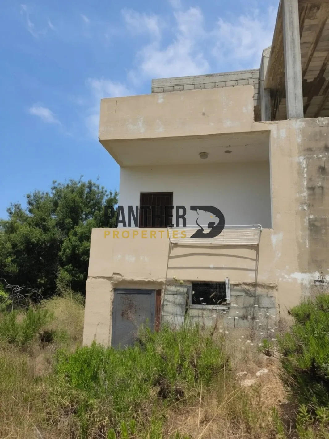 Villa for sale in Mechref, Lebanon