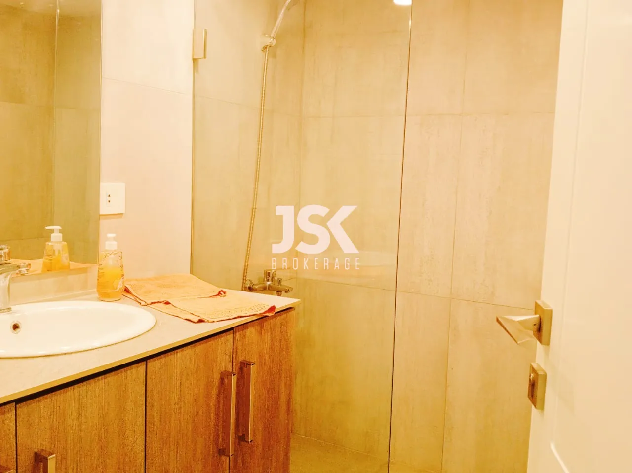 Apartment for Sale in Safra