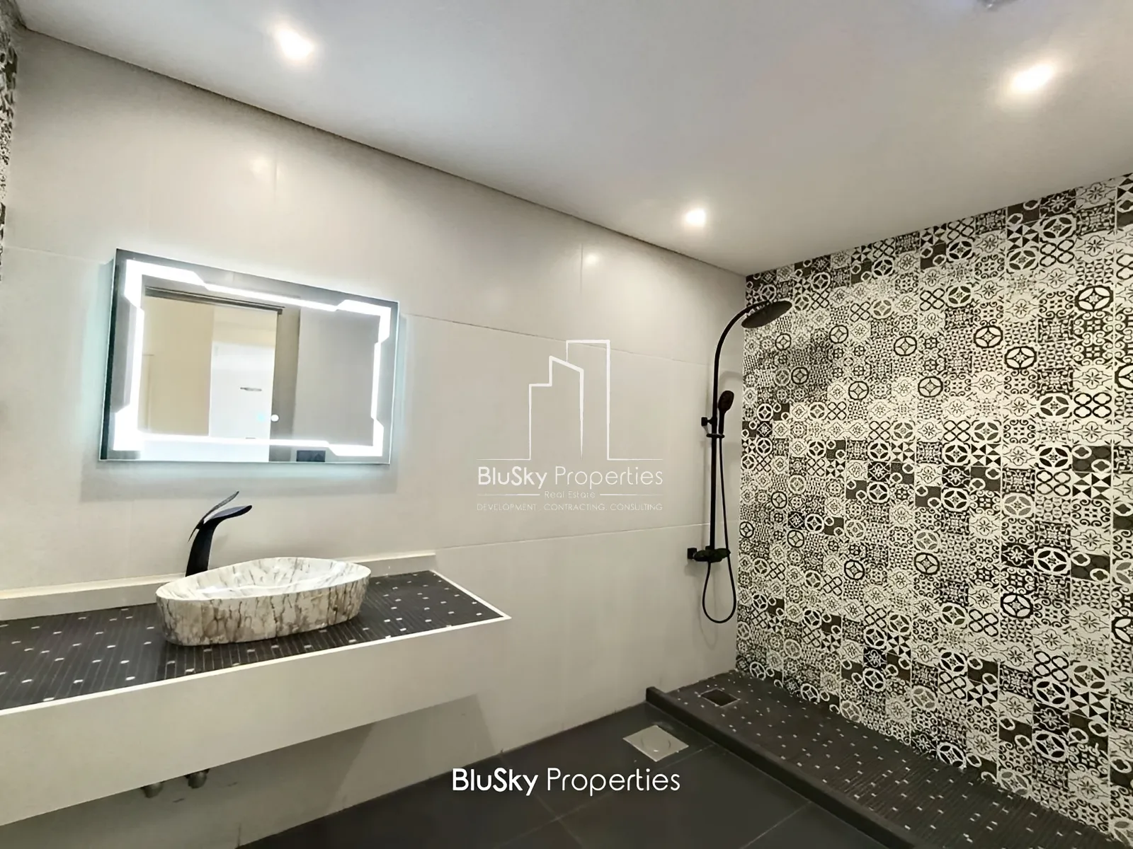 Apartment for Sale in Adma