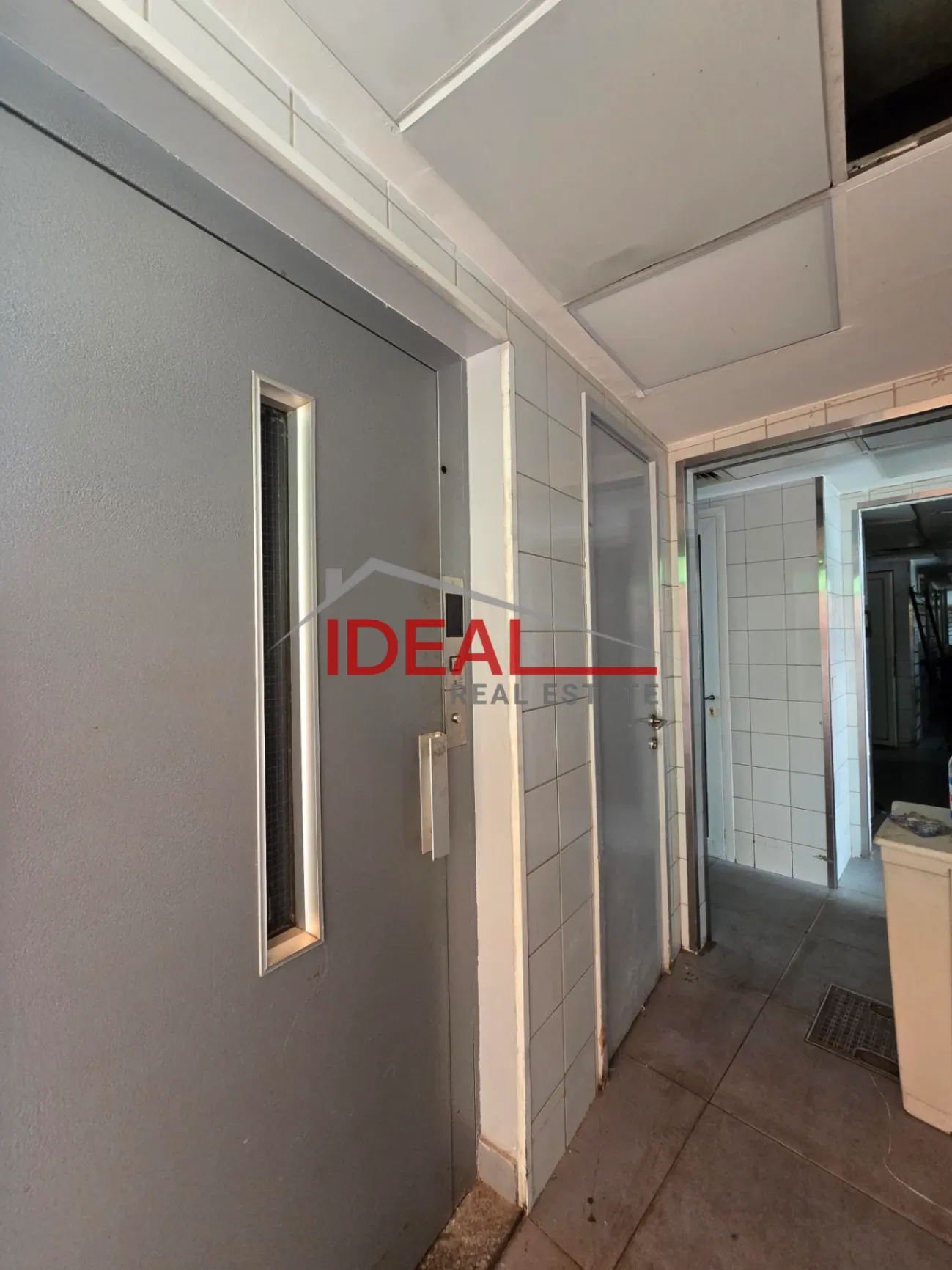 Restaurant for rent in Ain el remmeneh, baabda, Lebanon