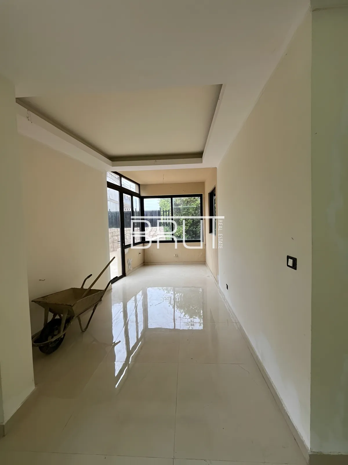 Apartment for Sale in Ballouneh - 2 bed, 3 bath