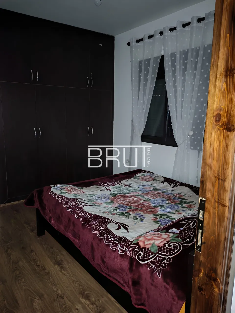 Building for Sale in Aayoun El Siman