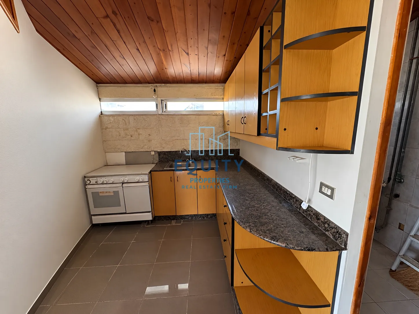 Apartment for sale in Ain Aar