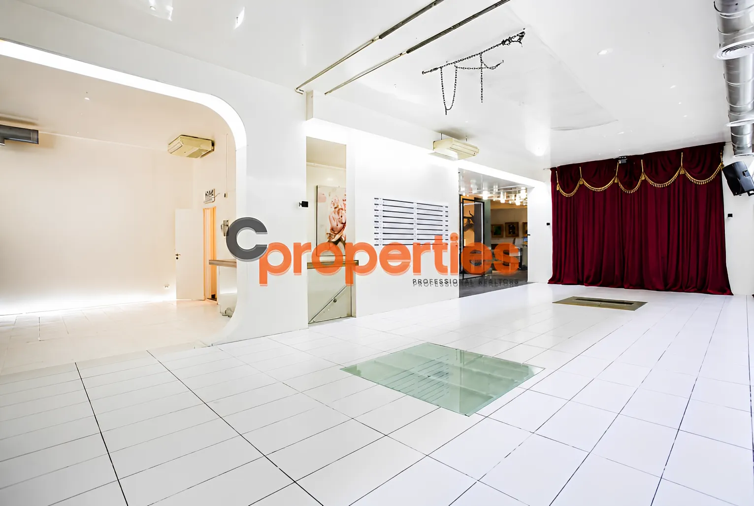 Office for Sale in Horch Tabet