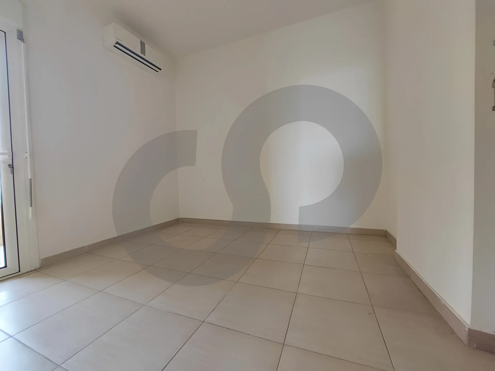 Building for Sale in Hosrayel