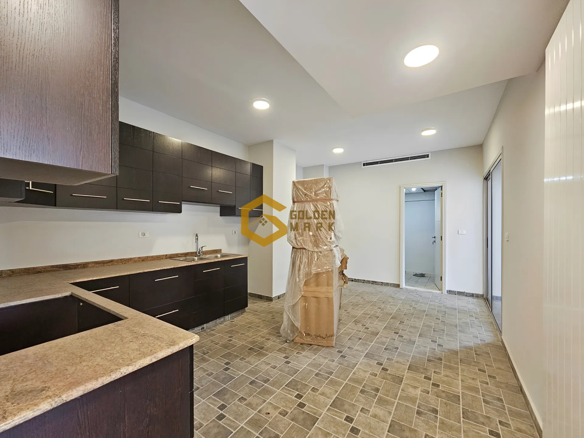 Apartment for Sale in Monot, Bayrut