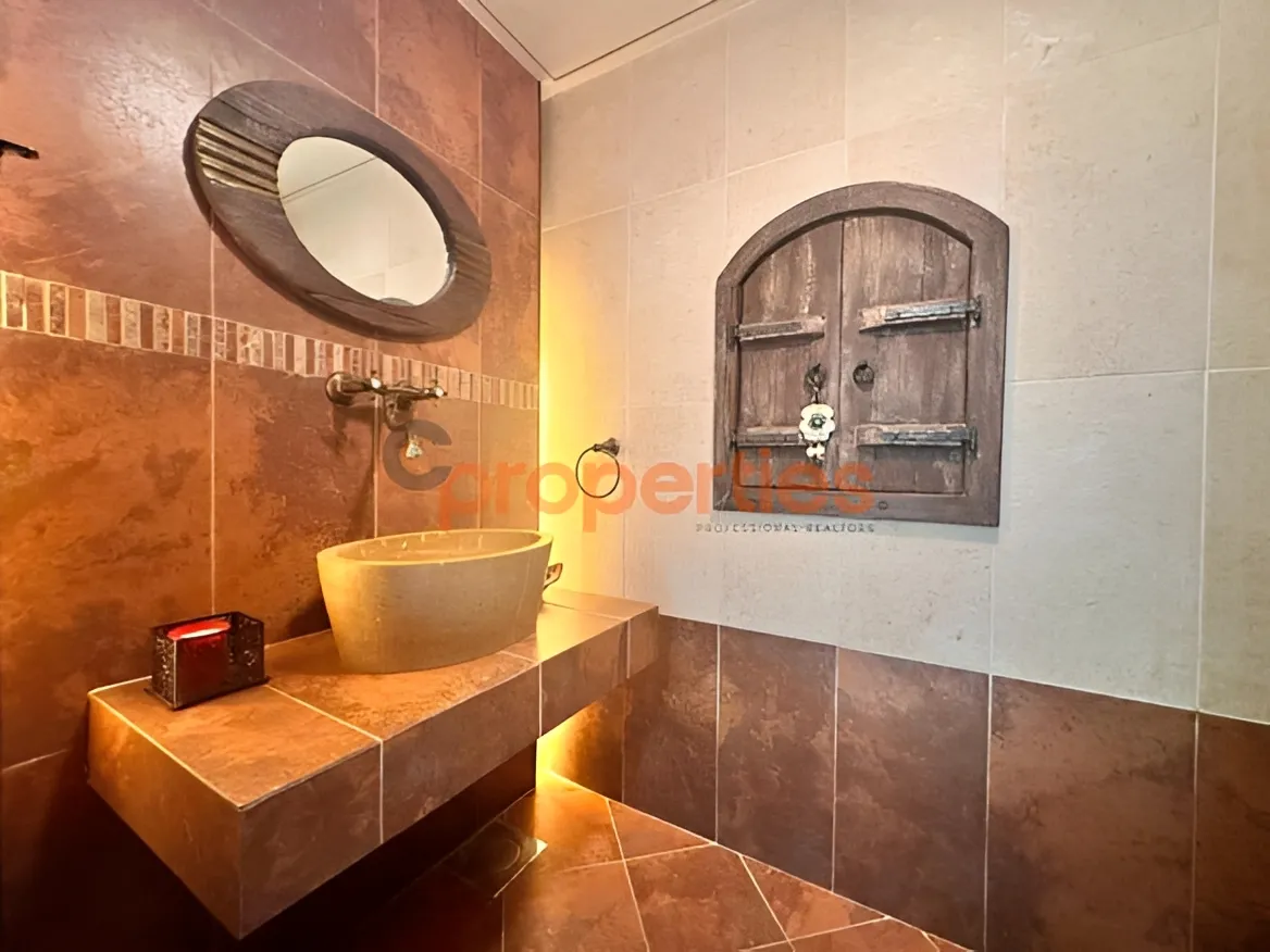 Apartment for sale in Ramleh Al Bayda, Beirut, Lebanon