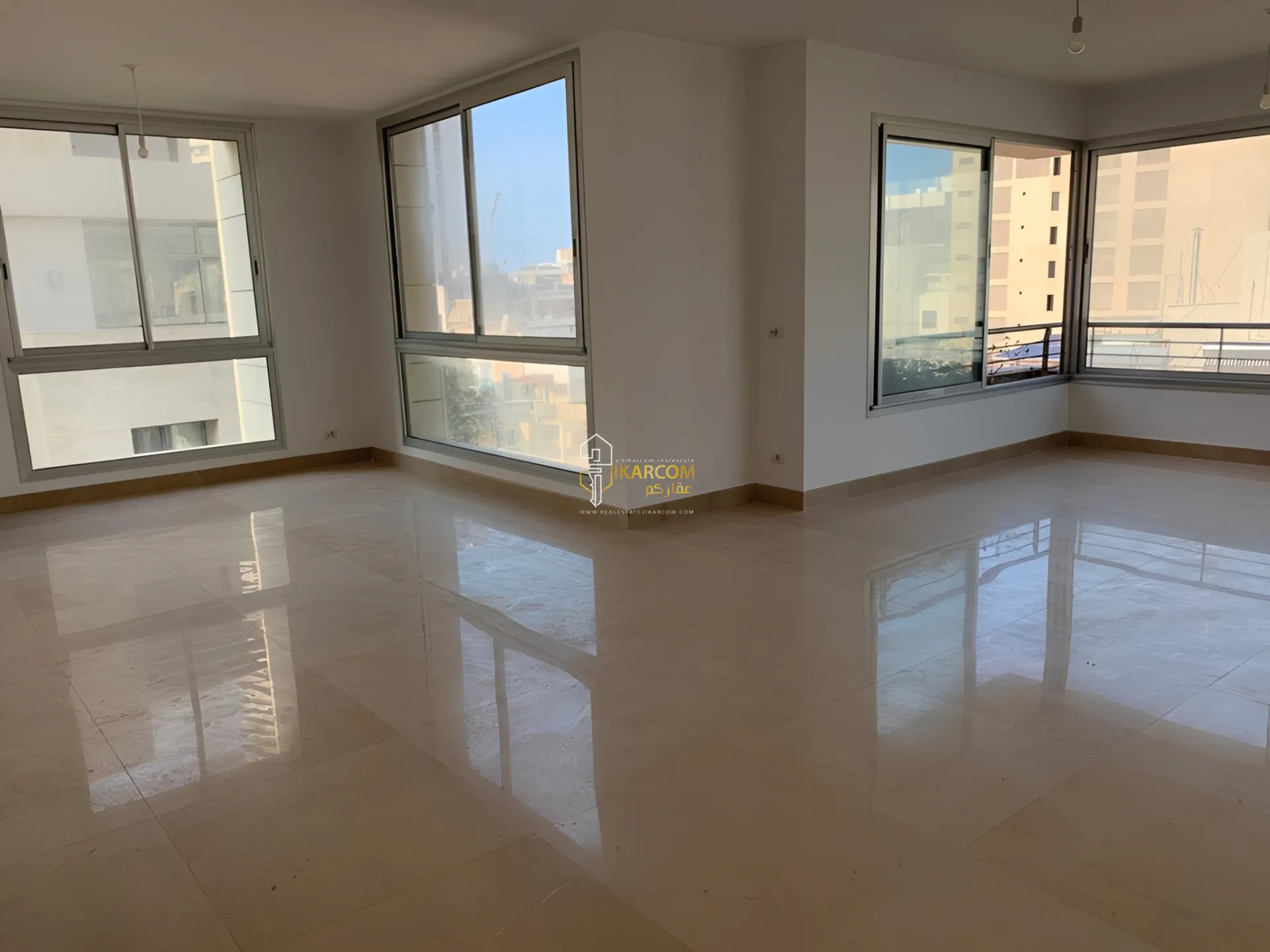 Apartment for Sale in Sassine - 3 bed, 4 bath