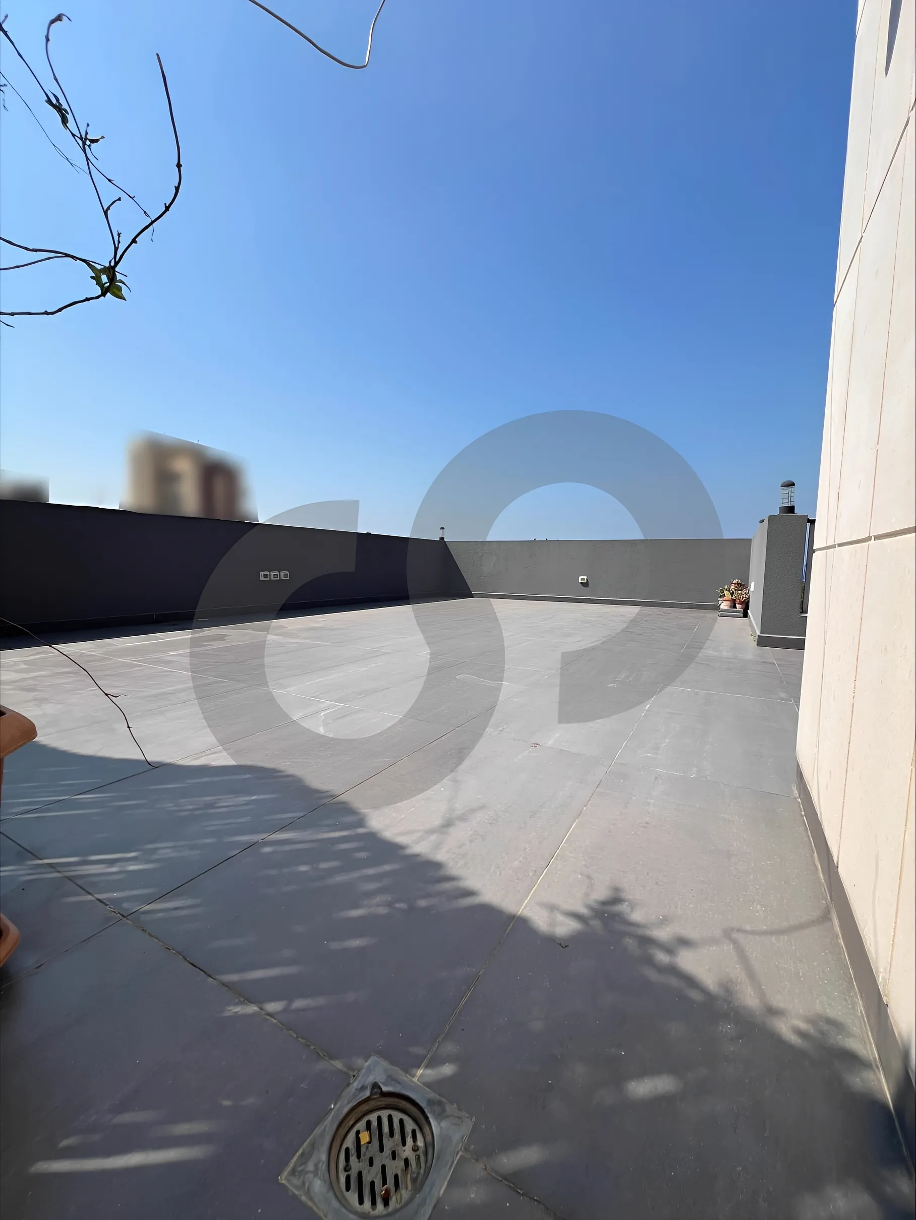 Apartment for Sale in Achrafieh - 3 bed, 4 bath