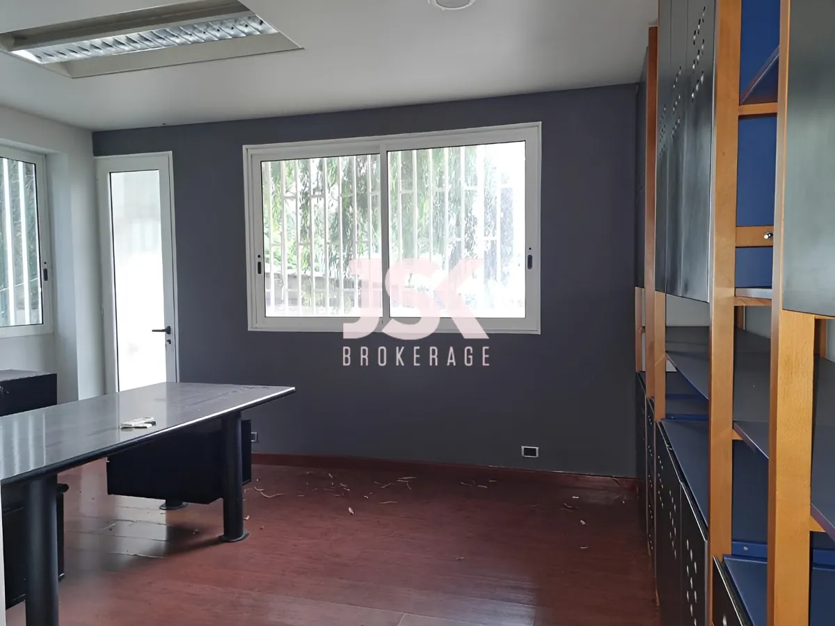 Office for rent in Verdun, Beirut, Lebanon
