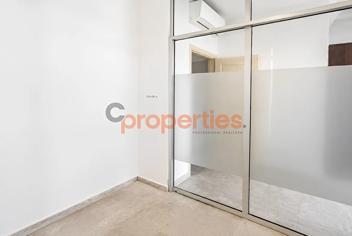 Office for Sale in Verdun