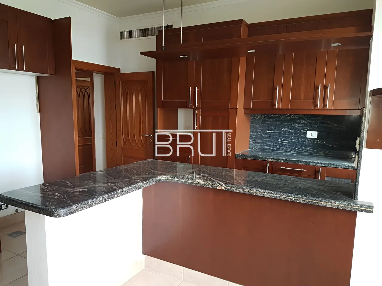 Villa for Sale in Sheileh