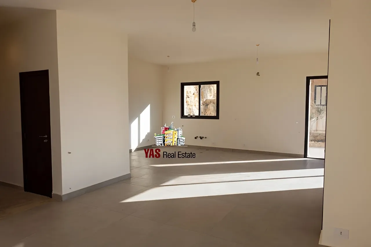 Villa for Sale in Ashqout