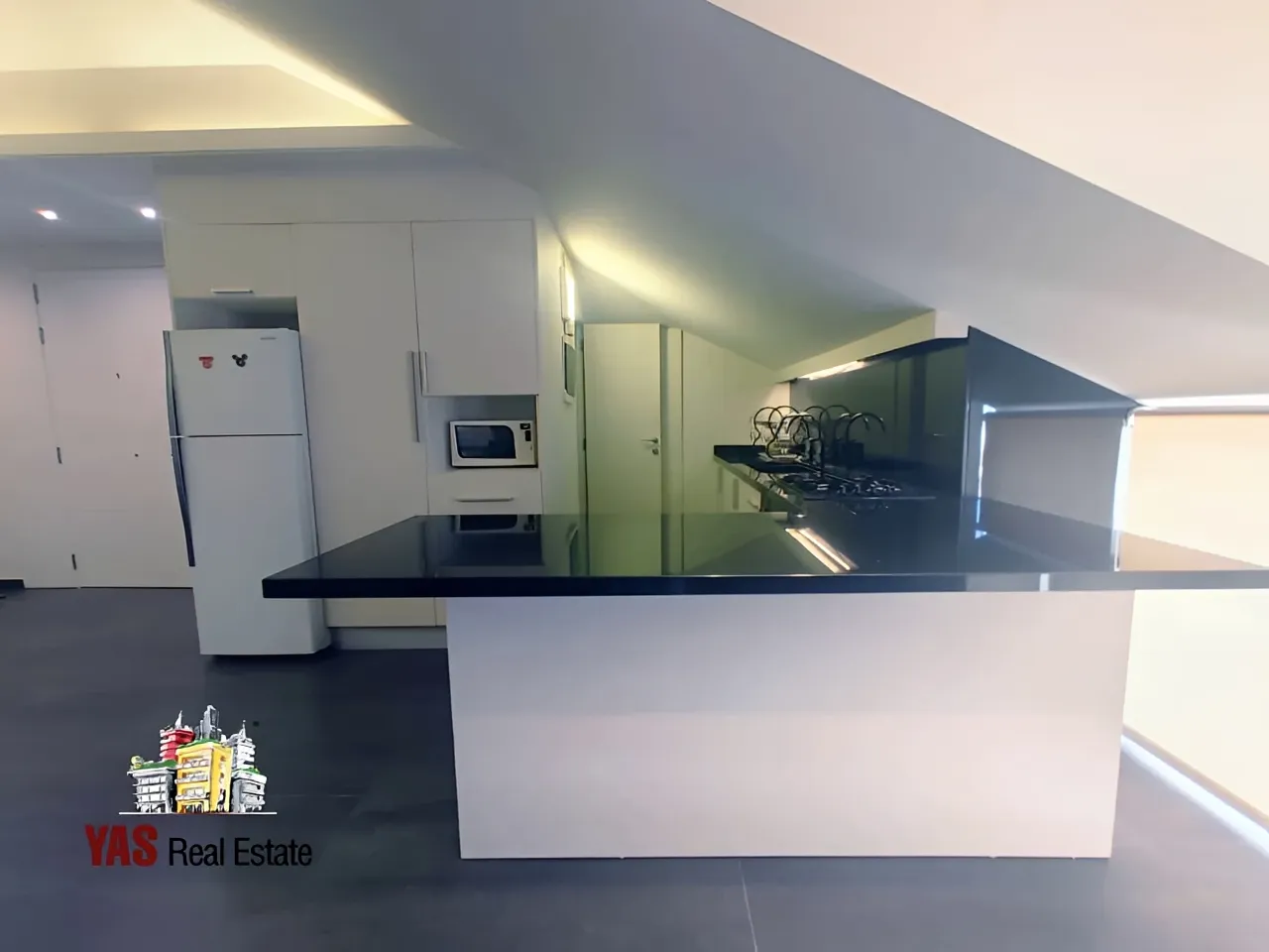 Apartment for Rent in Ballouneh - 1 bed, 2 bath