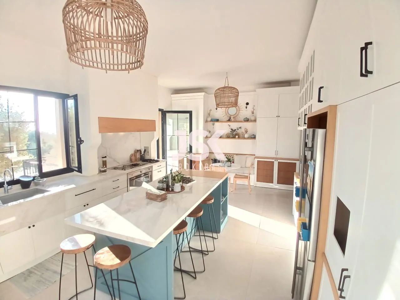 Villa for Sale in Roumieh