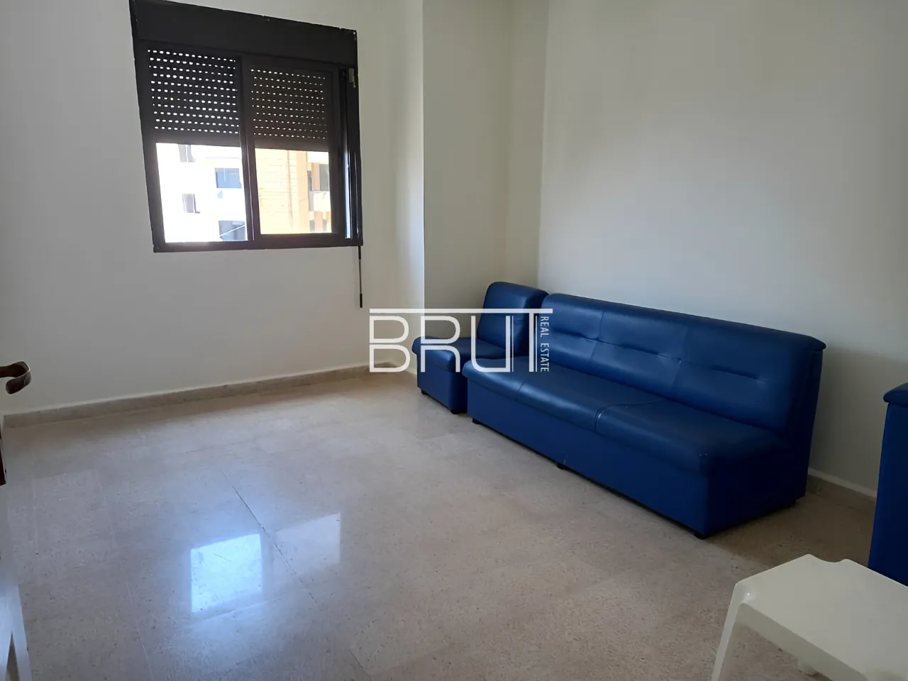 Apartment for Sale in Ballouneh