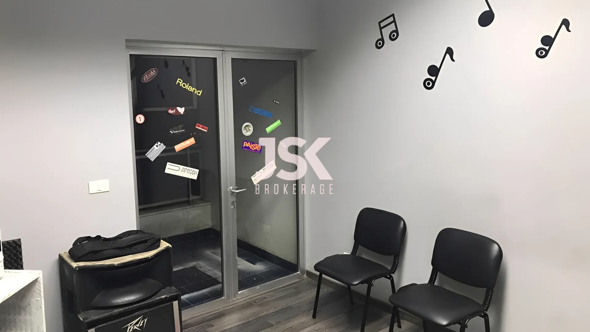 Office for sale in Jdeideh