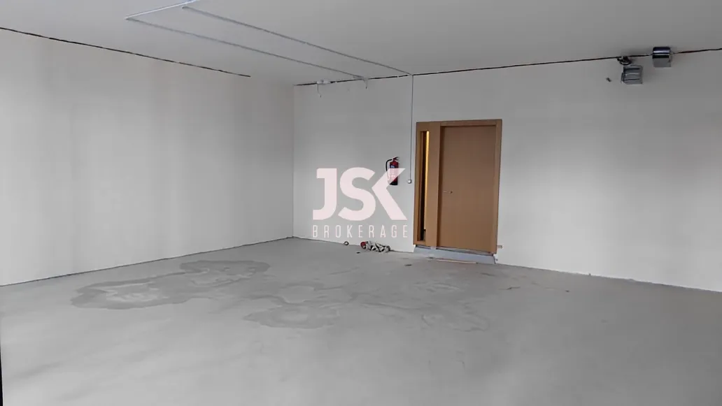 Commercial property for Rent in Dbayeh, Lebanon