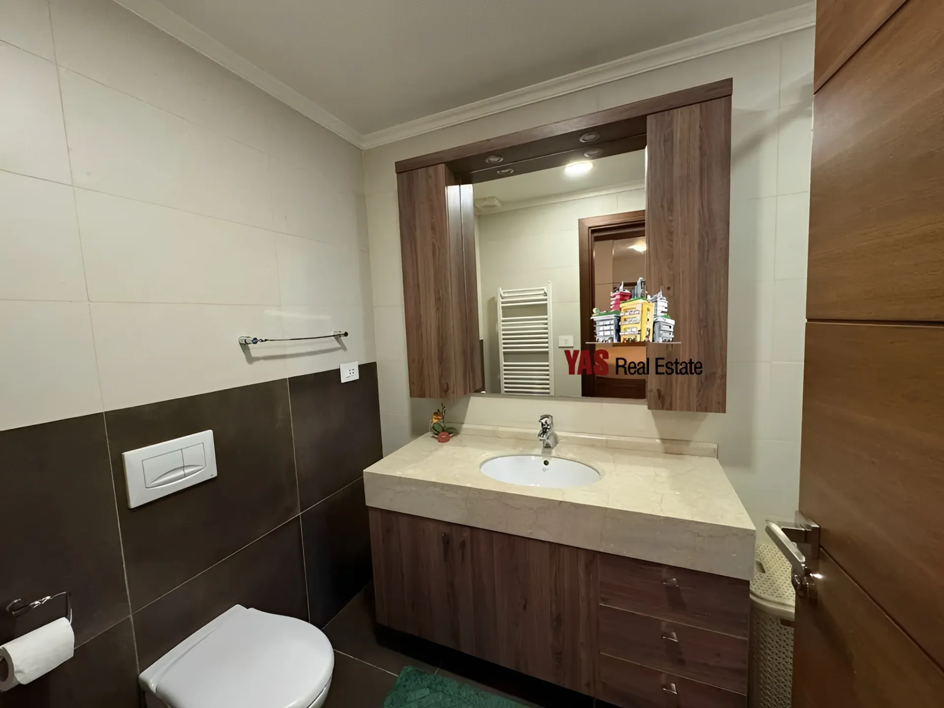 Apartment for Sale in Ballouneh