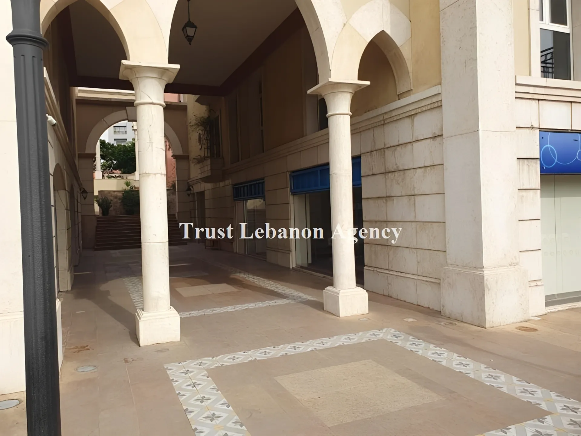 Commercial Property For Rent in Baabda, Hazmieh
