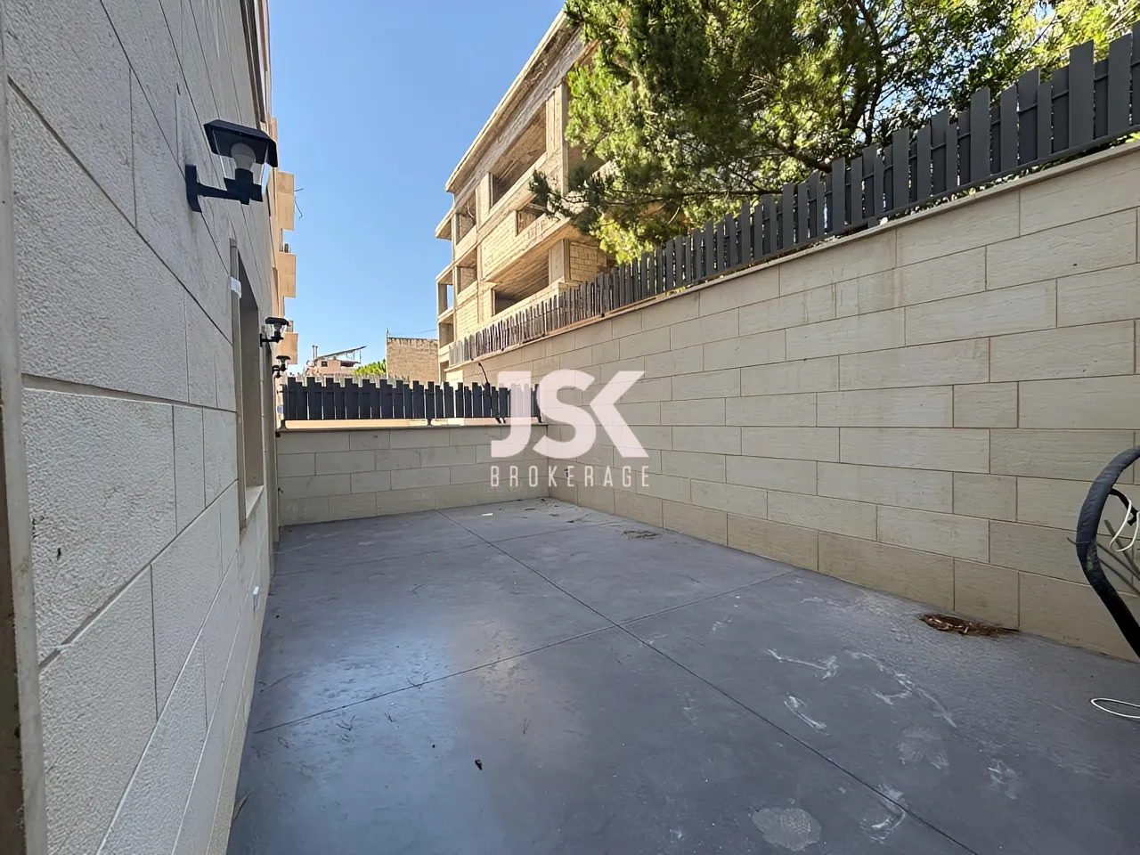 Apartment for Sale in Baabdat