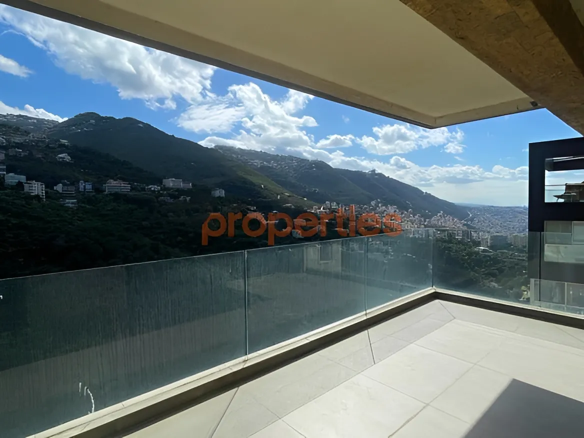Apartment for Rent in Kfar Hbab - 3 bed, 4 bath