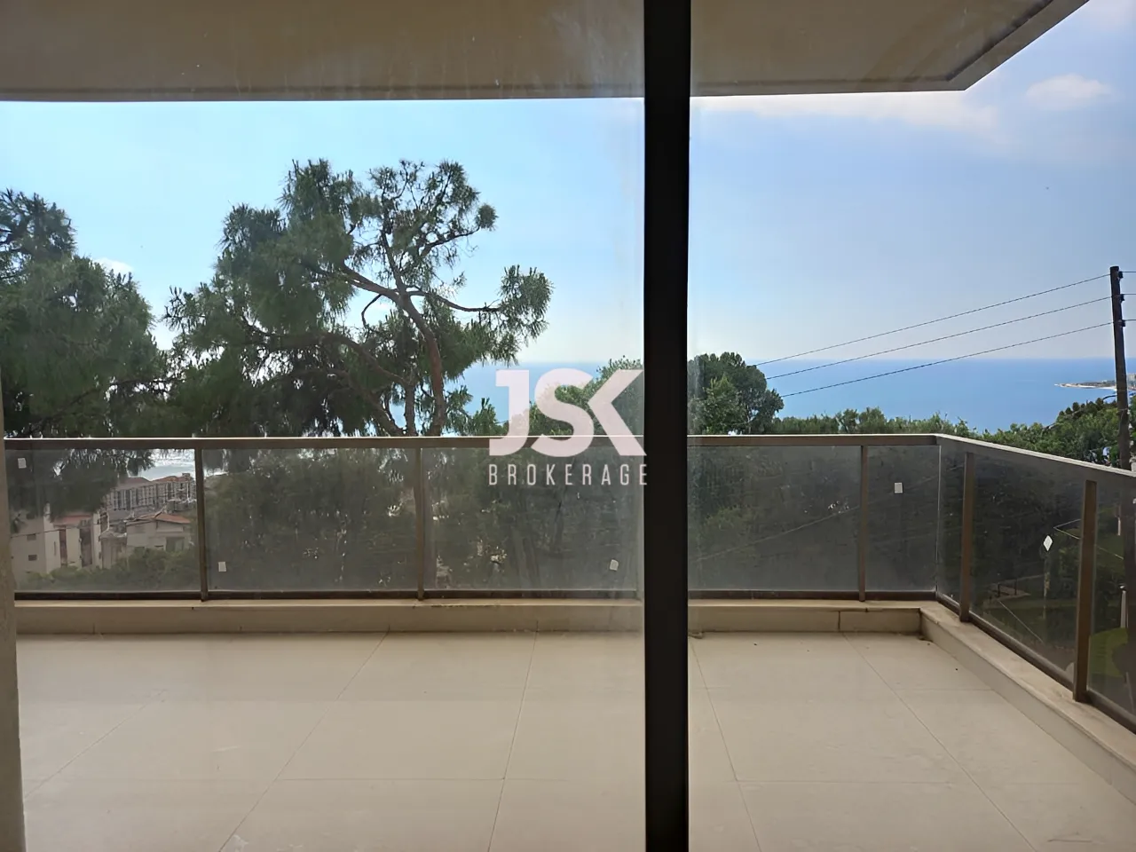 Apartment for Sale in Haret Sakher - 3 bed