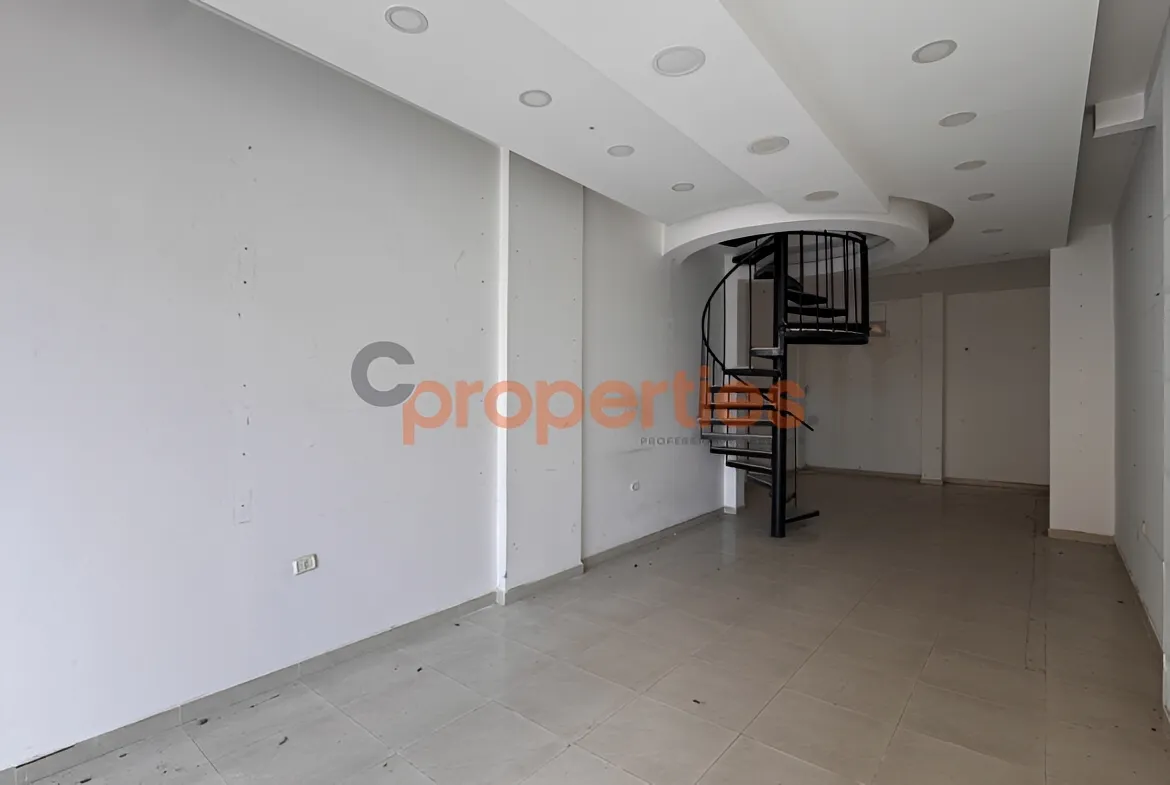 Shop for Rent in Aaoukar